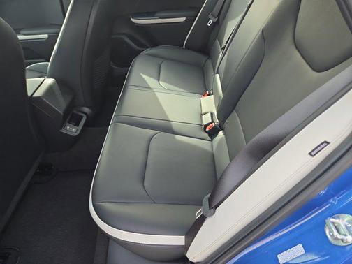 Wave Blue 2026 Kia K4 GT-Line