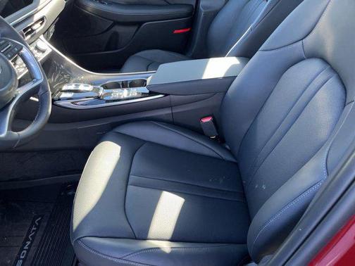 2023 Hyundai SONATA Hybrid Limited