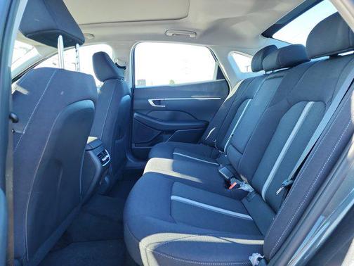 2026 Hyundai SONATA Hybrid SE