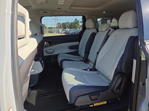 Ceramic Silver 2026 Kia Carnival Hybrid SX