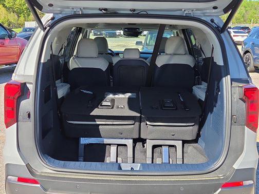 Ceramic Silver 2026 Kia Carnival Hybrid SX
