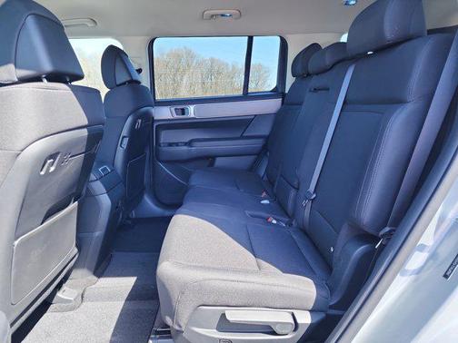 2025 Hyundai SANTA FE SE