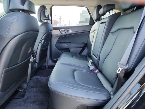 2025 Kia Sportage Hybrid EX