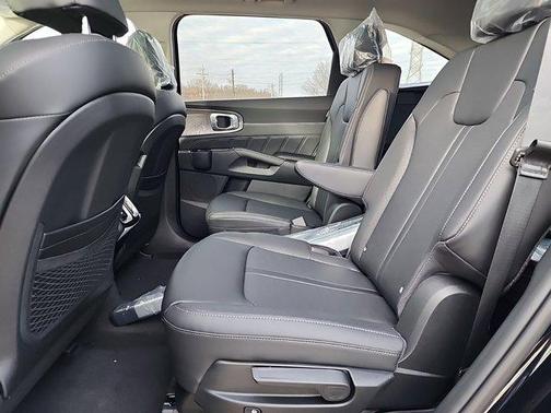 2025 Kia Sorento SX