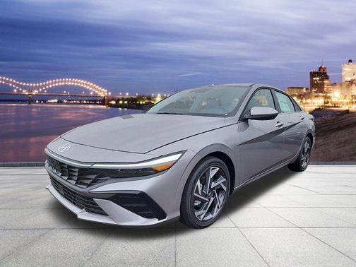 2025 Hyundai ELANTRA SEL