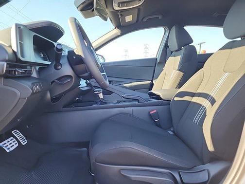 2025 Hyundai ELANTRA Sport