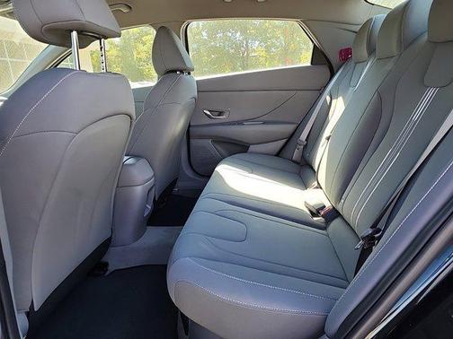 2024 Hyundai ELANTRA HEV Blue