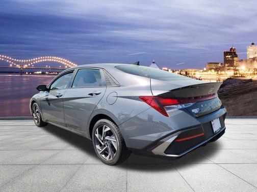 2025 Hyundai ELANTRA Sport