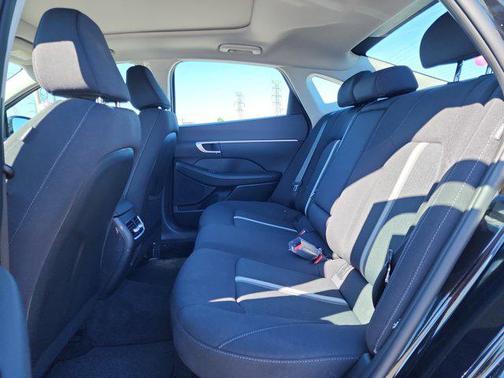 2026 Hyundai SONATA Hybrid SE