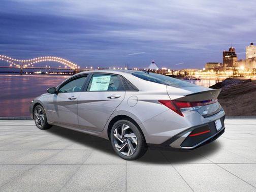 2025 Hyundai ELANTRA Sport