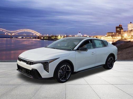 Snow White Pearl 2026 Kia K4 GT-Line