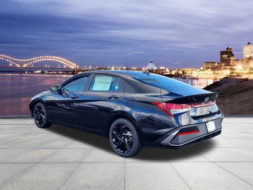 2026 Hyundai ELANTRA Sport