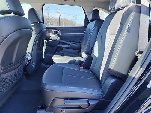2025 Kia Sorento SX