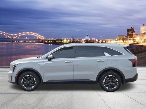 Wolf Gray 2025 Kia Sorento S