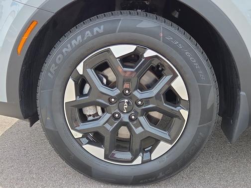 Wolf Gray 2025 Kia Sorento S