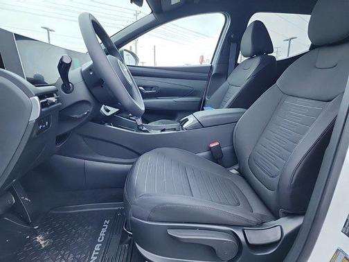 2025 Hyundai SANTA CRUZ SE