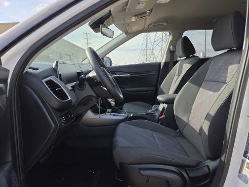 Snow White Pearl 2026 Kia Seltos LX