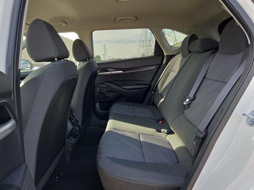 Snow White Pearl 2026 Kia Seltos LX