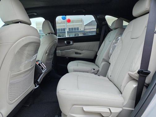 2025 Kia Sorento Hybrid SX Prestige