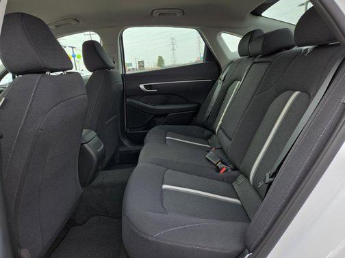 2026 Hyundai SONATA SEL