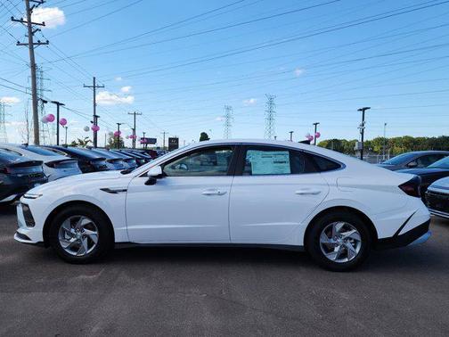 2026 Hyundai SONATA SE