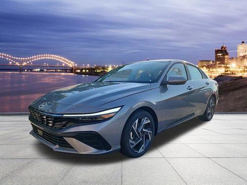 2025 Hyundai ELANTRA SEL