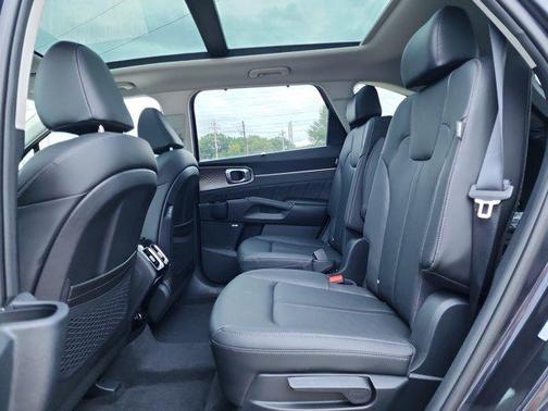 2026 Kia Sorento SX