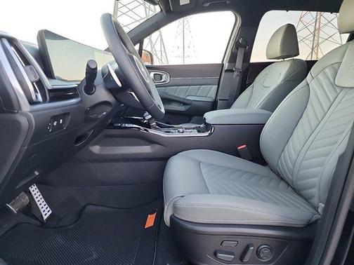 2025 Kia Sorento SX