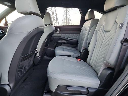 2025 Kia Sorento SX