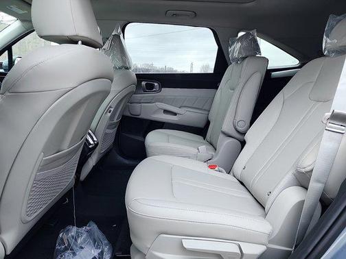 2025 Kia Sorento SX