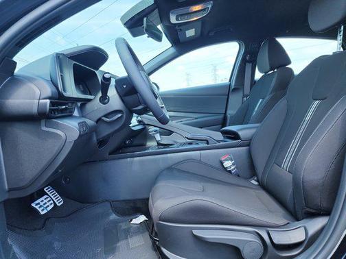 2025 Hyundai ELANTRA Sport