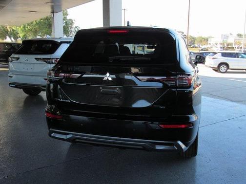 2025 Mitsubishi Outlander SE 2.5 2WD