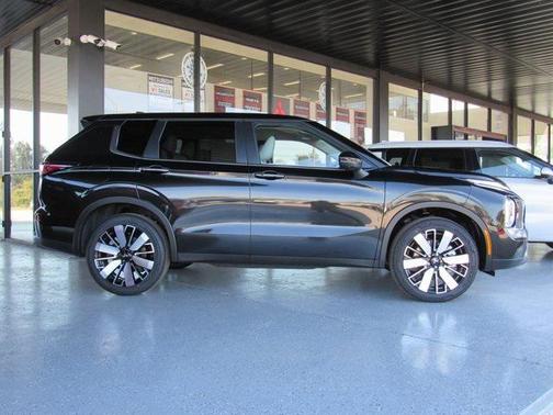 2025 Mitsubishi Outlander SE 2.5 2WD