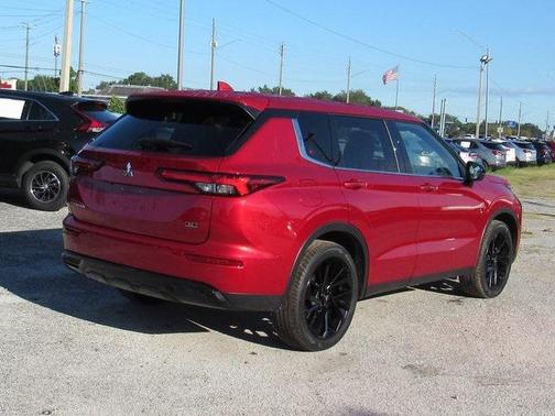 2024 Mitsubishi Outlander SE Black Edition S-AWC