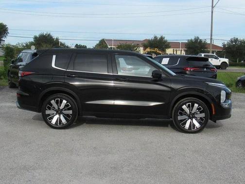 2025 Mitsubishi Outlander SE 2.5 2WD