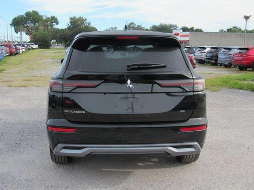 2025 Mitsubishi Outlander SE 2.5 2WD