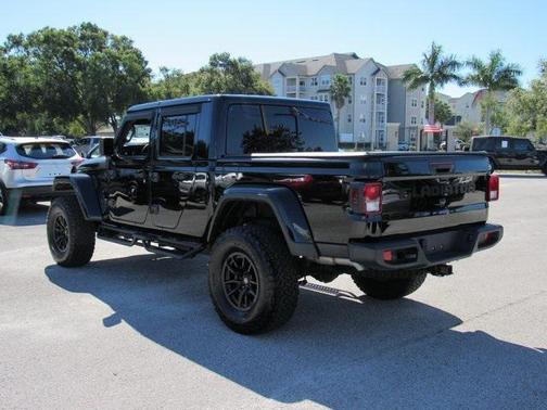 2024 Jeep Gladiator Sport S