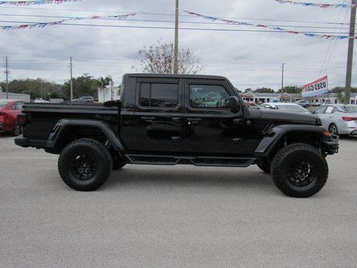 2024 Jeep Gladiator Sport S