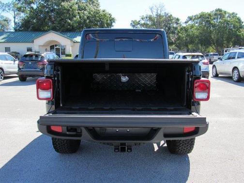 2024 Jeep Gladiator Sport S