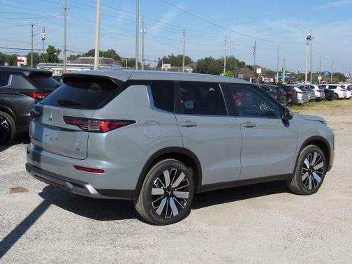 2025 Mitsubishi Outlander SE 2.5 2WD