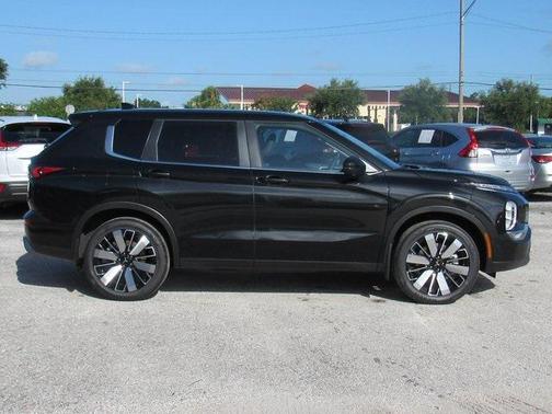 2025 Mitsubishi Outlander SE 2.5 2WD