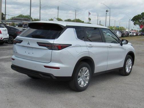 2025 Mitsubishi Outlander ES 2.5 2WD
