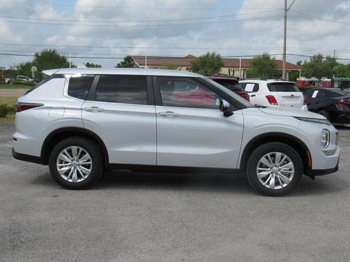 2025 Mitsubishi Outlander ES 2.5 2WD