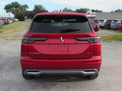 2025 Mitsubishi Outlander SE 2.5 2WD