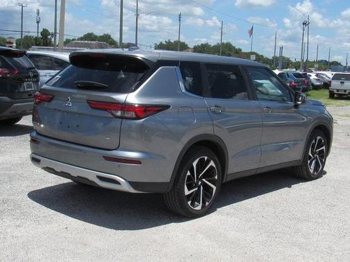 2023 Mitsubishi Outlander SE 2.5 2WD