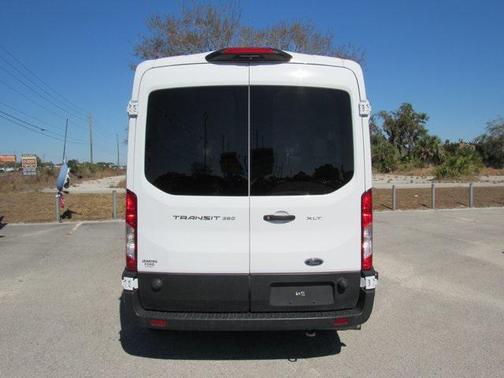 2024 Ford Transit-350 XLT