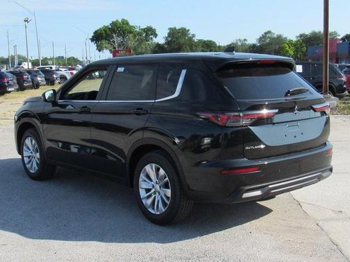 2025 Mitsubishi Outlander ES 2.5 2WD