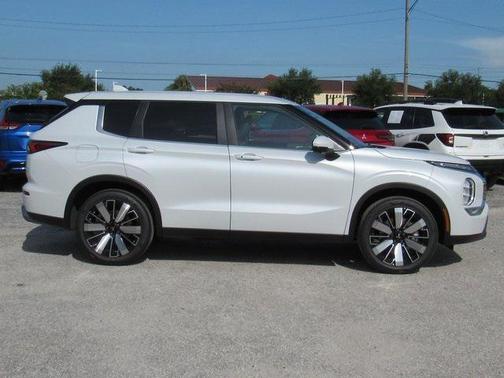 2025 Mitsubishi Outlander SE 2.5 2WD