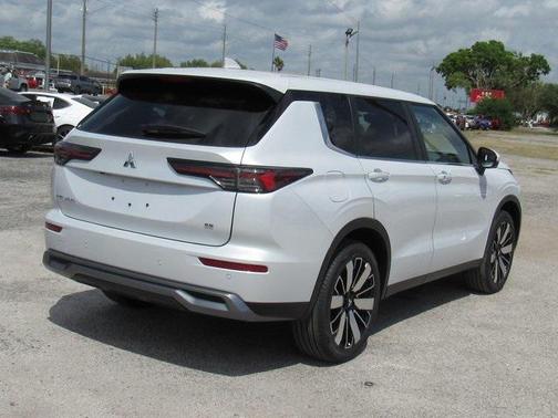 2025 Mitsubishi Outlander SE 2.5 2WD