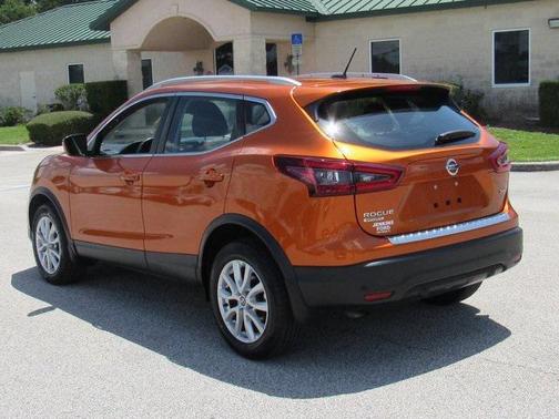2021 Nissan Rogue Sport SV